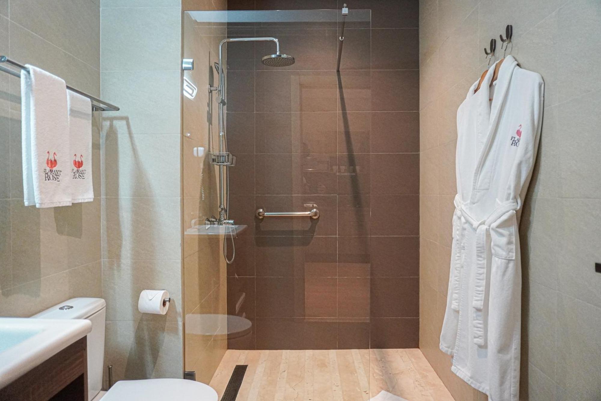 Appart hôtel Flamant Rose 4*